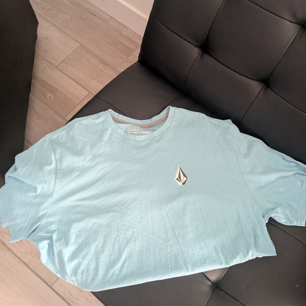 MEN'S VOLCOM T'SHIRT